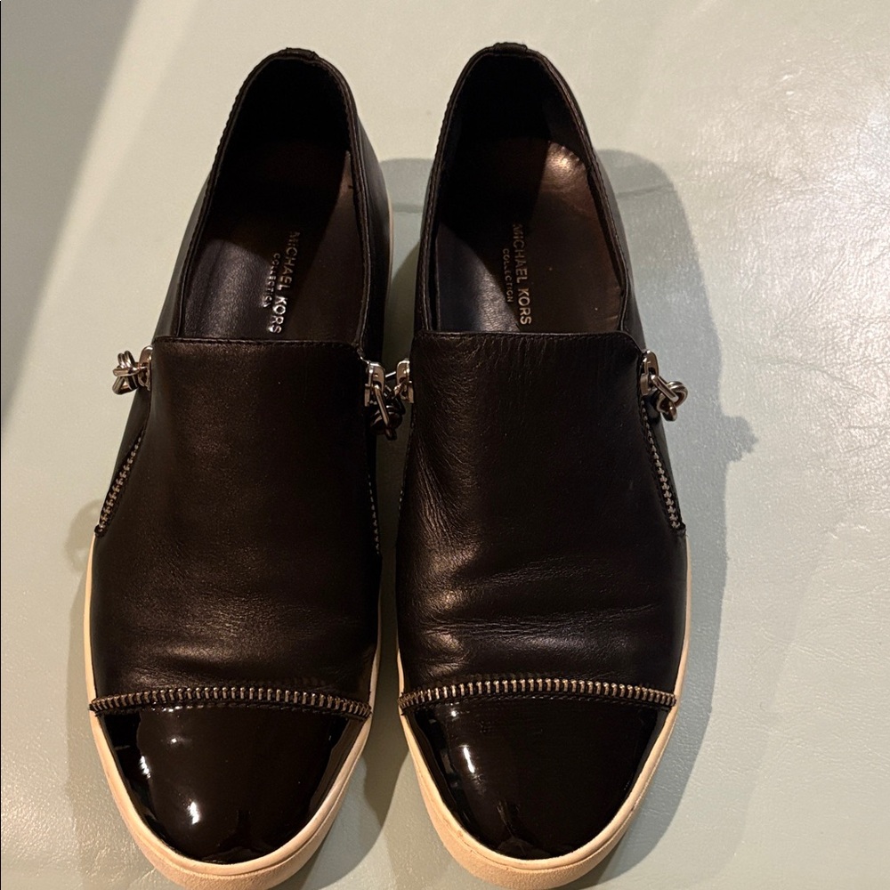 EUC Michael Kors Black and Cream WOMEN’s Loafers, 7.5